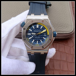 オーデマピゲ メンズ 42mm シースルーバック 自動巻き腕時計 15710ST