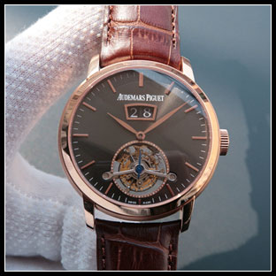 オーデマピゲ シースルーバック メンズ 42mm 手巻き式腕時計
