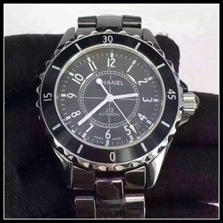 シャネル J12 セラミック 38mm 自動巻き腕時計 H0685