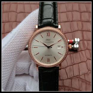 IWC 40mm メンズ 自動巻き式腕時計