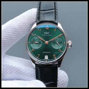IWC シースルーバック 42.3mm メンズ 自動巻き式腕時計