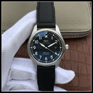 IWC 40mm メンズ 自動巻き式腕時計