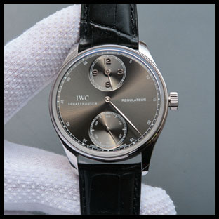 IWC シースルーバック 43.1mm メンズ 手巻き式腕時計