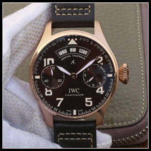 IWC シースルーバック 46mm メンズ 自動巻き式腕時計