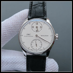 IWC シースルーバック 43.1mm メンズ 手巻き式腕時計