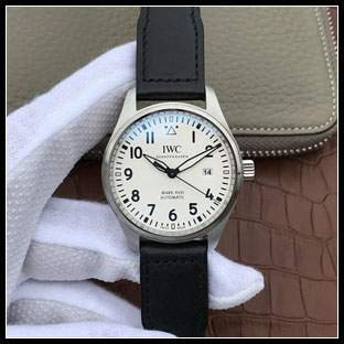 IWC 40mm メンズ 自動巻き式腕時計