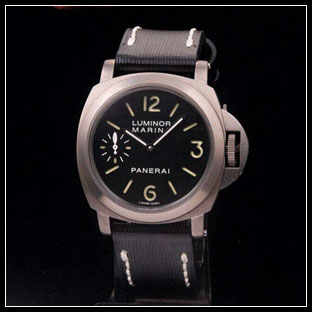 パネライ メンズ 44mm 6497手巻き式腕時計 PAM177