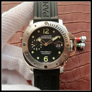 パネライ メンズ 44mm 自動巻き腕時計 PAM024