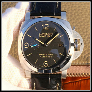 パネライ シースルーバック メンズ 44mm 手巻き式腕時計 PAM1312
