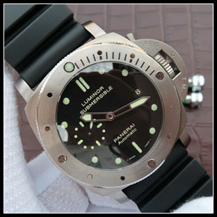 パネライ シースルーバック メンズ 自動巻き腕時計 PAM305
