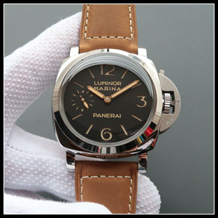 パネライ シースルーバック メンズ 47mm 手巻き式腕時計 PAM422