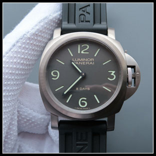 パネライ メンズ 44mm P.5000手巻き式腕時計 PAM562