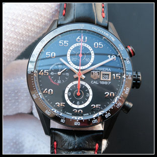 タグホイヤー メンズ 43mm シースルーバック 自動巻き腕時計